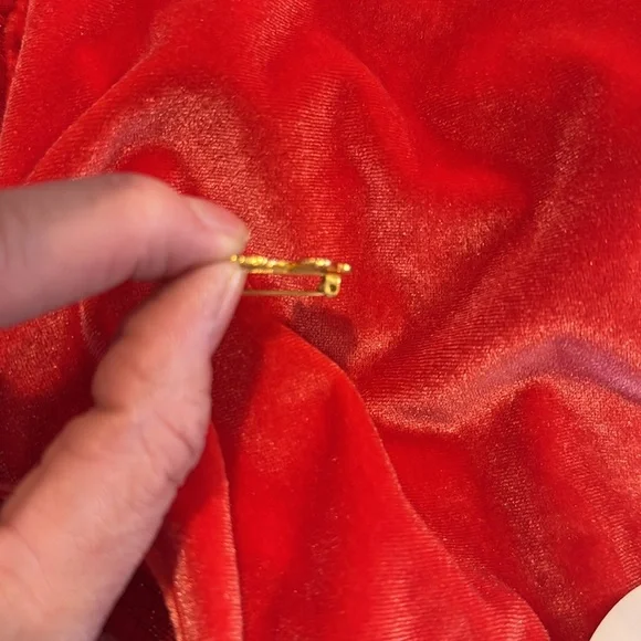 Vintage Peanuts Snoopy “L”  Pin - Picture 4 of 5